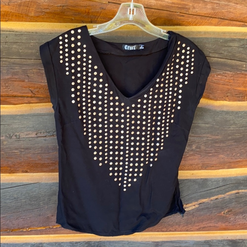 Black metallic tee